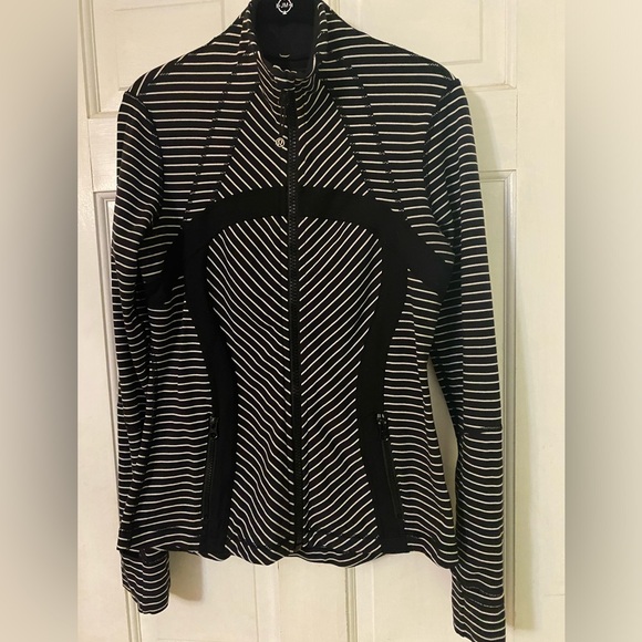 lululemon athletica Jackets & Blazers - Lululemon Define Jacket